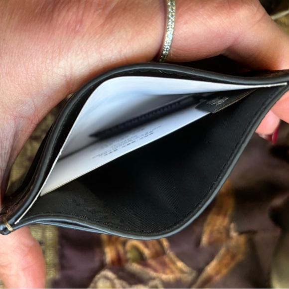 Authentic COACH Refined Pebbled Leather slim card case/ID - Picture 3 of 7